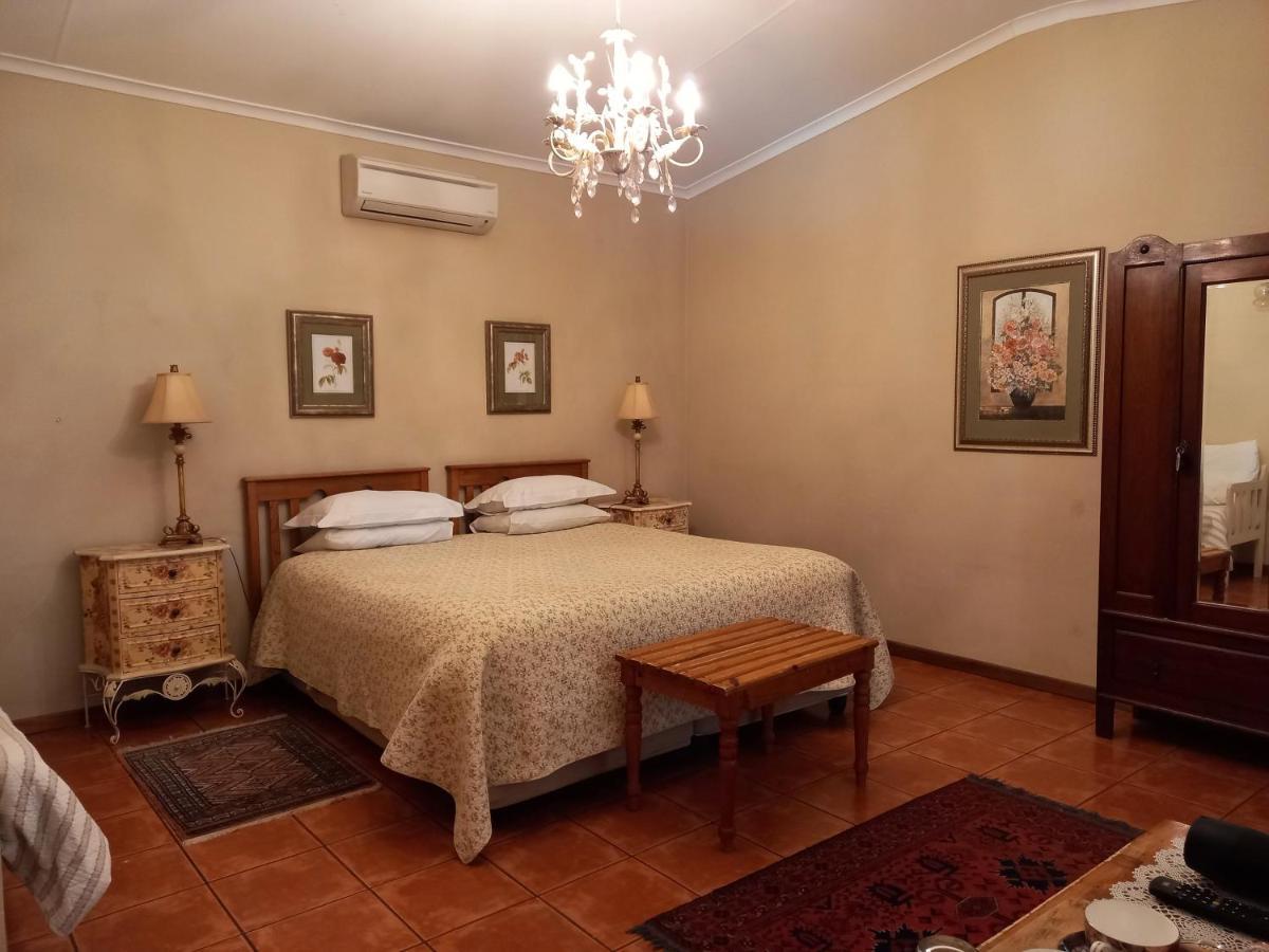 Avondrust Guest House Graaff Reinet Luaran gambar