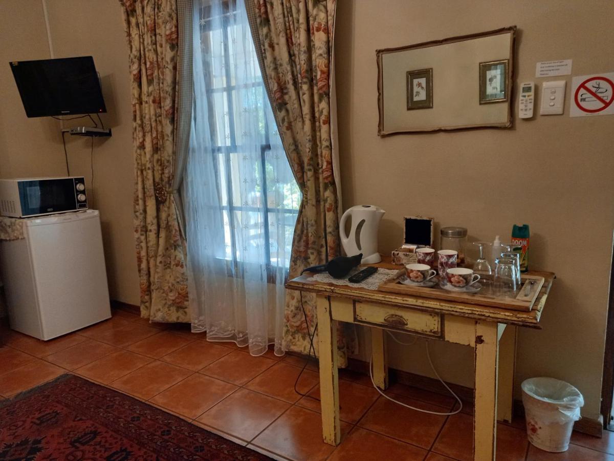 Avondrust Guest House Graaff Reinet Luaran gambar