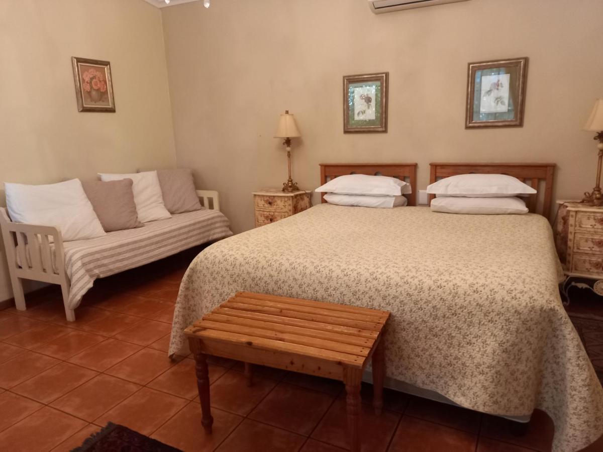 Avondrust Guest House Graaff Reinet Luaran gambar